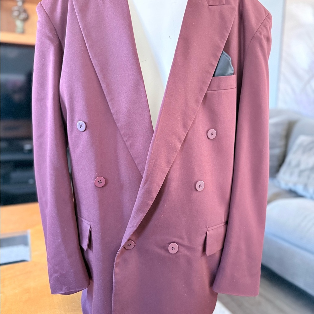 Sophisticated Double-Breasted Purple 2pc suit (jacket and pants)